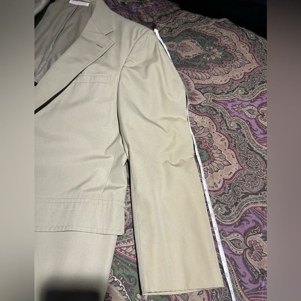 Brooks Brothers men’s Blazer Khaki color see photos description for measurements - Picture 6 of 11